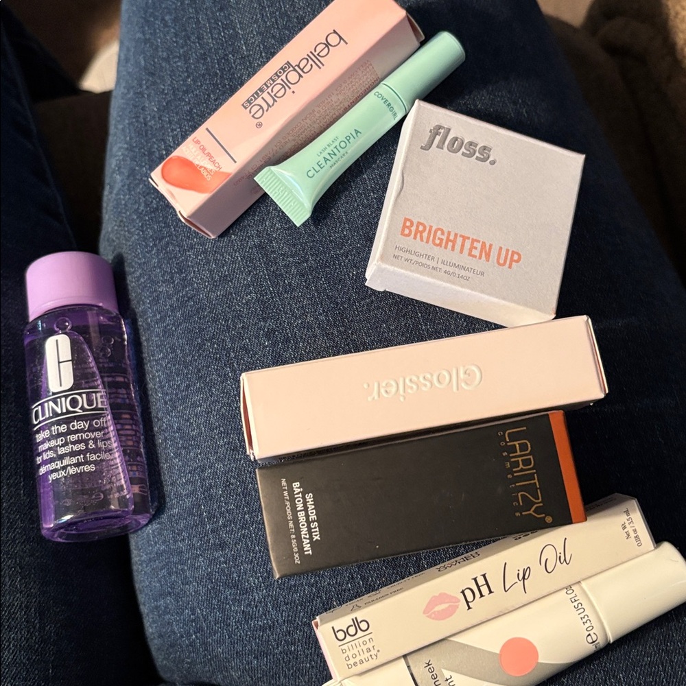3 set lip oil and lip cream + highlighter